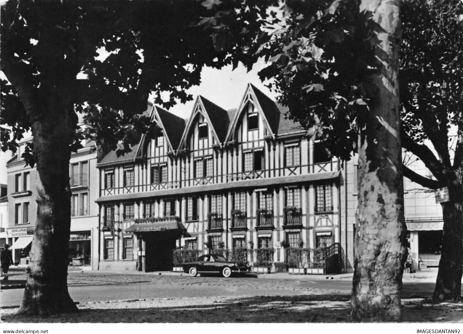 27 EVREUX #MK33742 NORMANDY HOTEL - Evreux