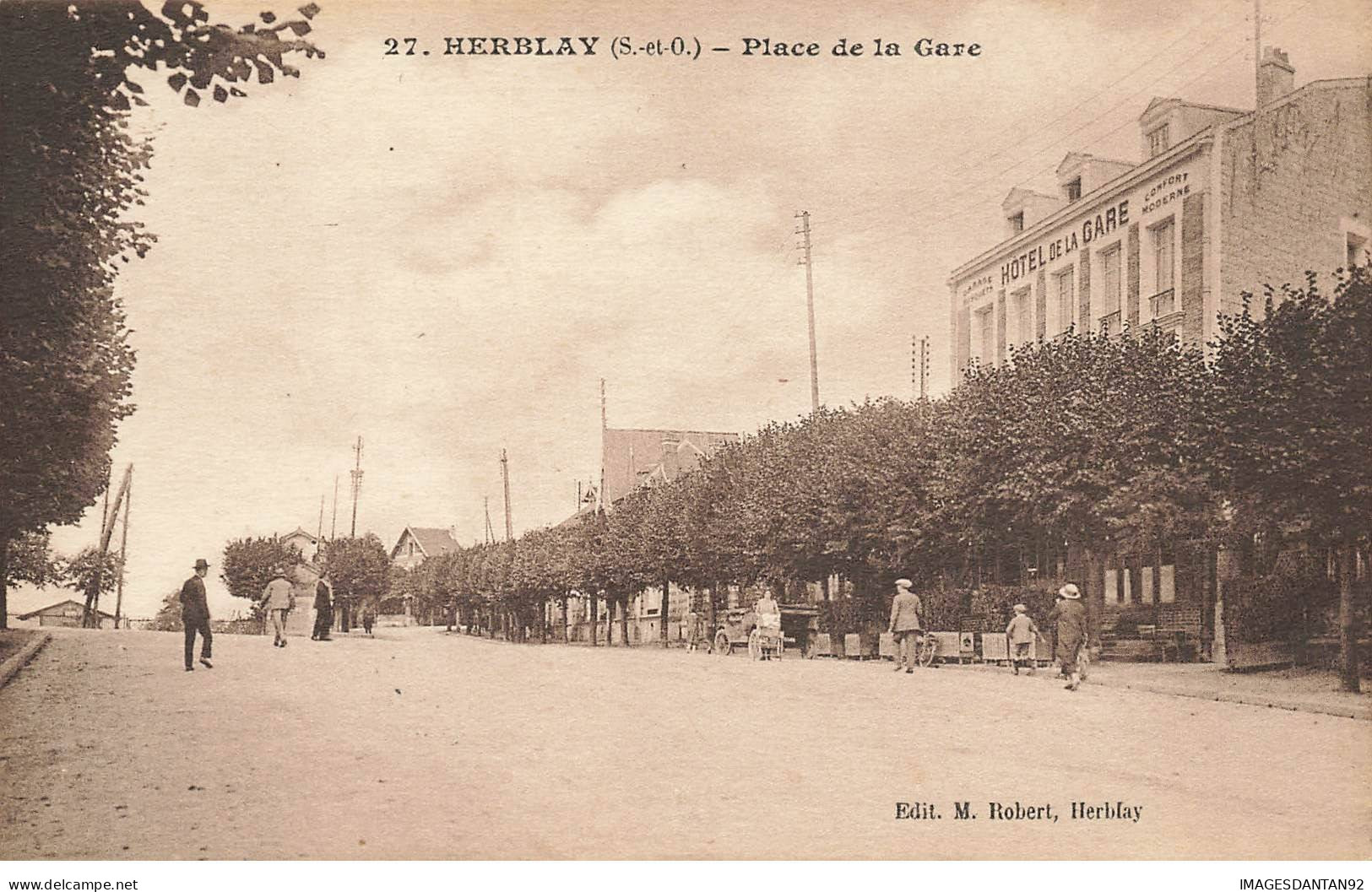95 HERBLAY #AS29882 PLACE DE LA GARE - Herblay