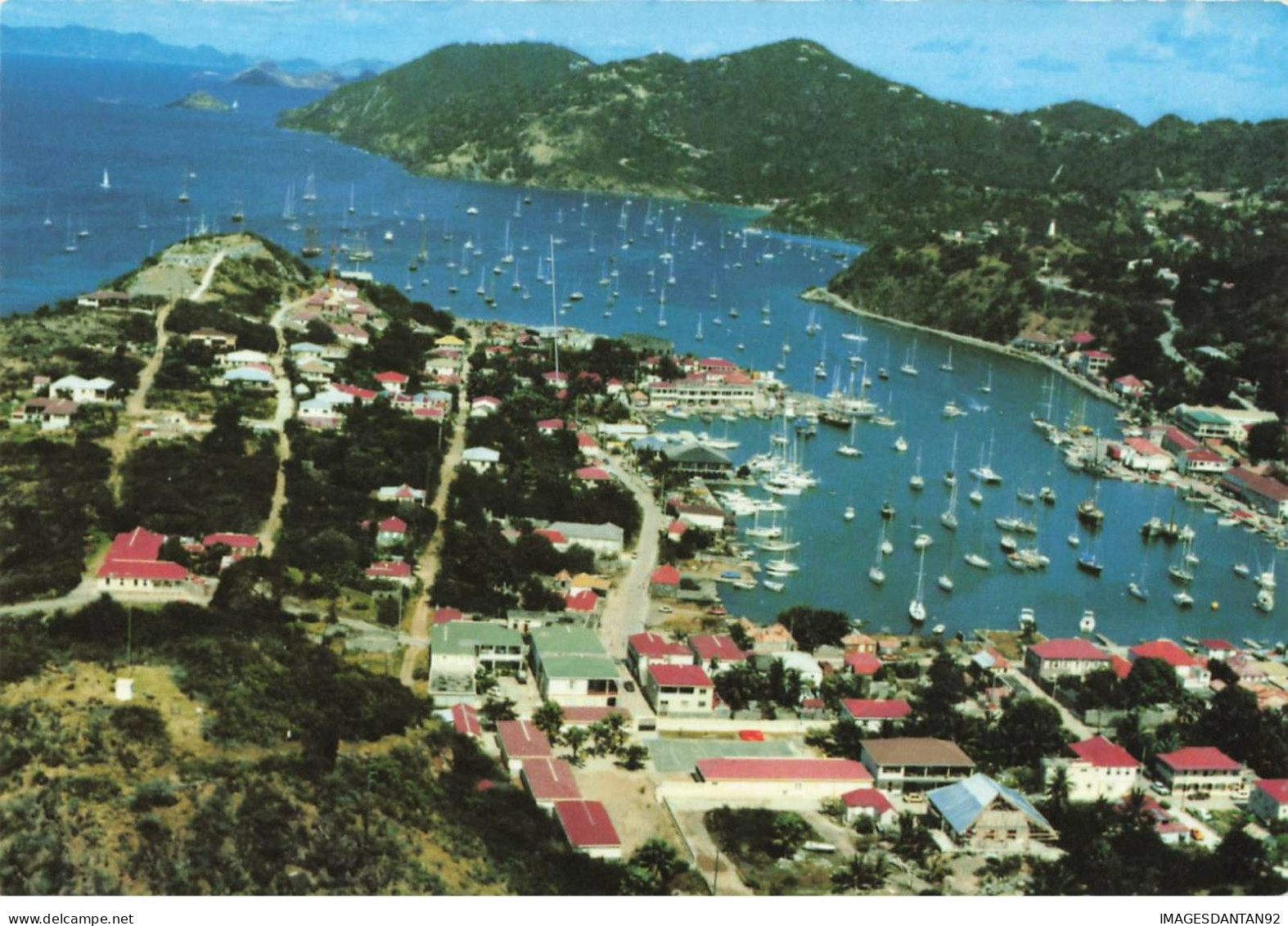 GUADELOUPE #MK34316 GUSTAVIA SAINT BARTHELEMY UN PORT SUBLIME ABRITANT 400 BATEAUX - Saint Barthelemy