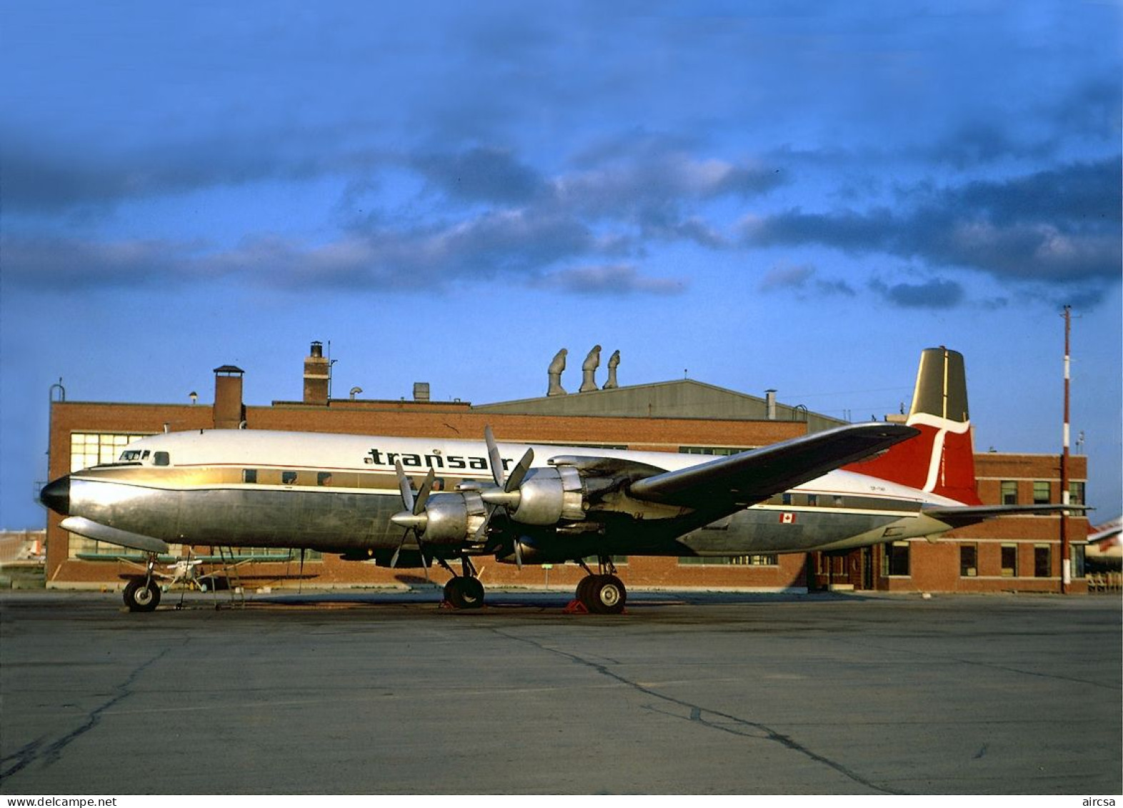 Aviation Postcard-WGA-1408 TRANSAIR Canada Douglas DC-7 - 1946-....: Ere Moderne