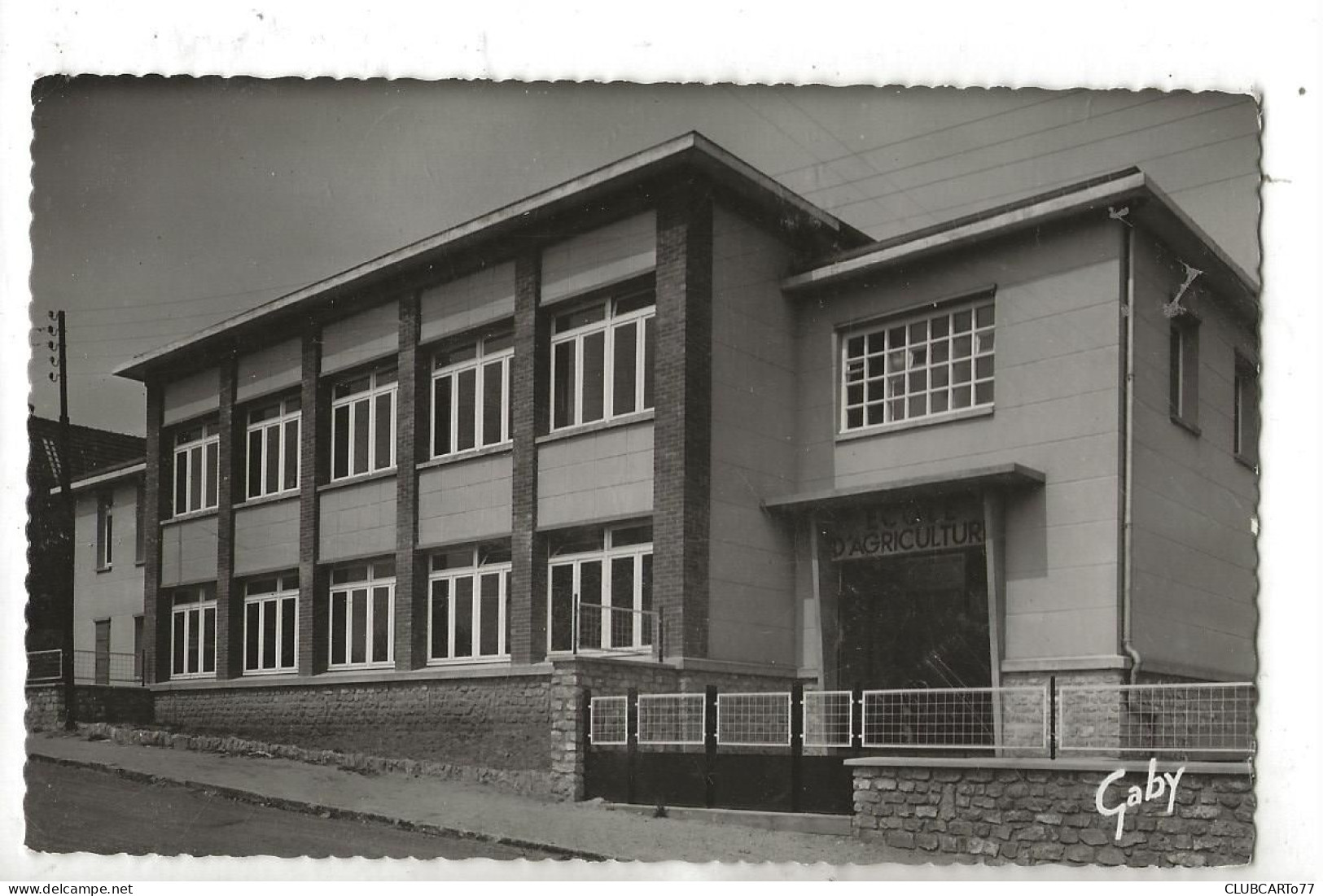 Gournay-en-Bray (76) : L'Ecole D'Agriculture Avenue Félix Faure En 1950 (animé) PF. - Gournay-en-Bray