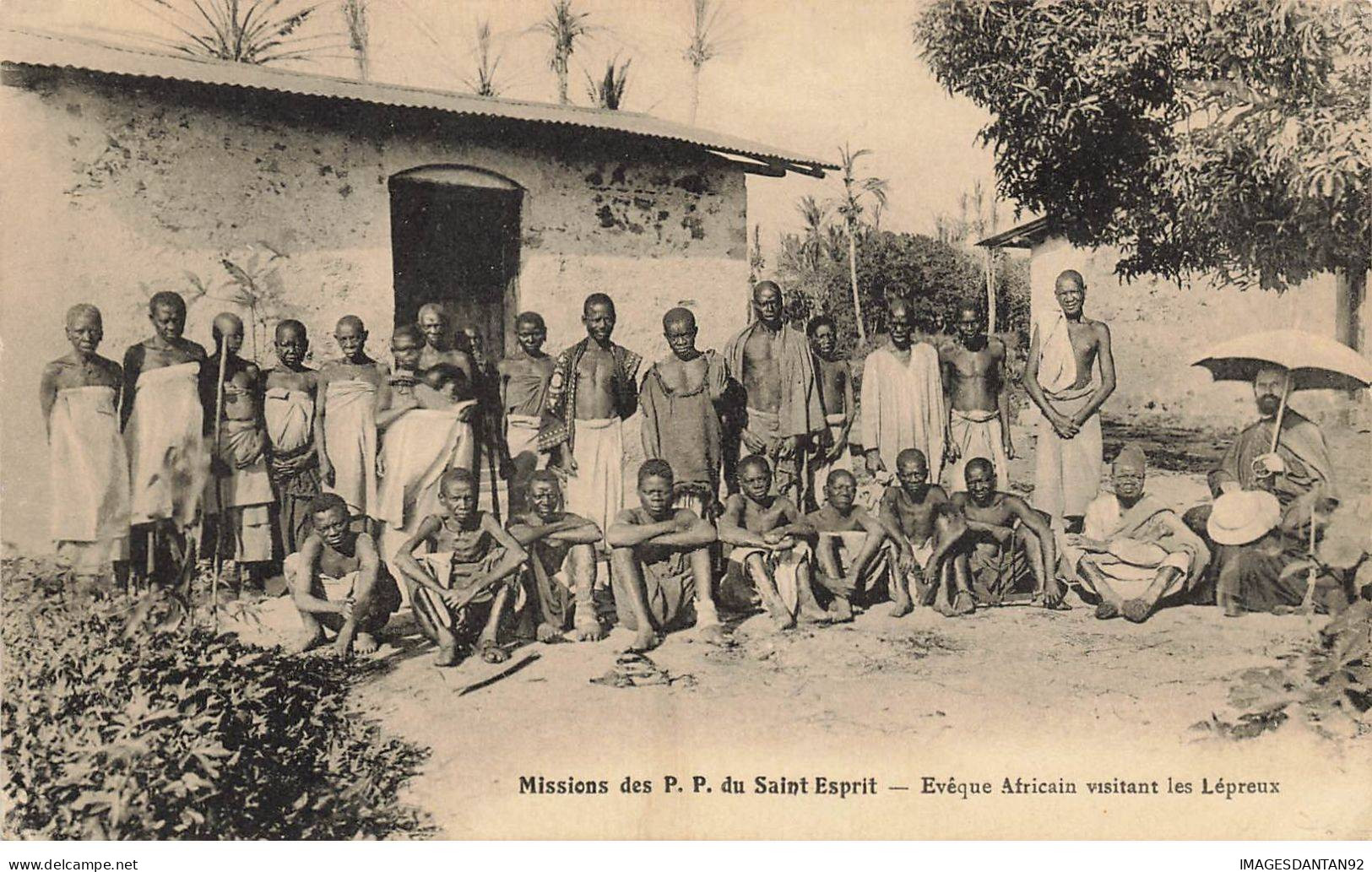 CONGO #MK34284 MISSIONS DES P.P DU SAINT ESPRIT EVEQUE AFRICAIN VISITANT LES LEPREUX - Altri & Non Classificati
