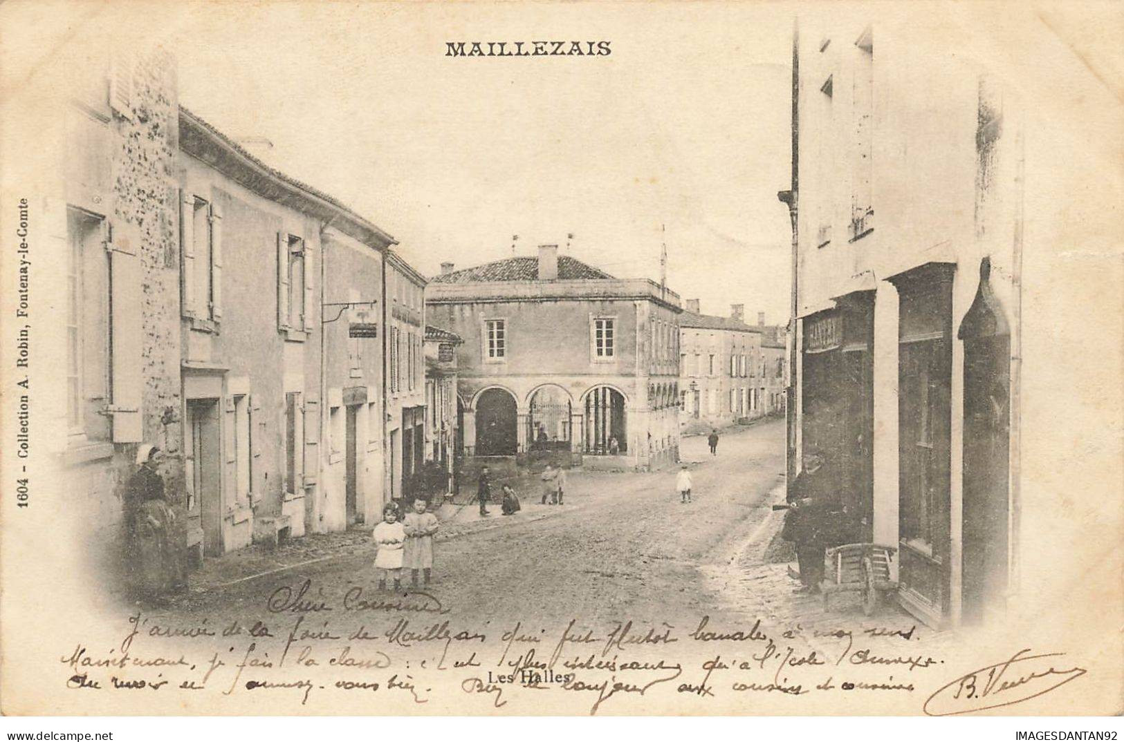 85 MAILLEZAIS #MK32989 LES HALLES - Maillezais