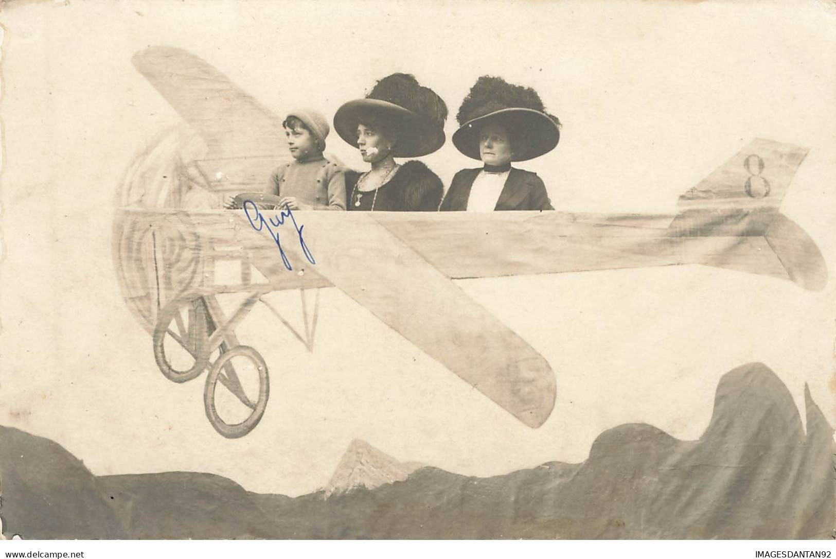 AVIATION AVION #AS36570 PHOTOMONTAGE DEUX FEMMES ET UN JEUNE HOMME DANS UN AVION - ....-1914: Vorläufer