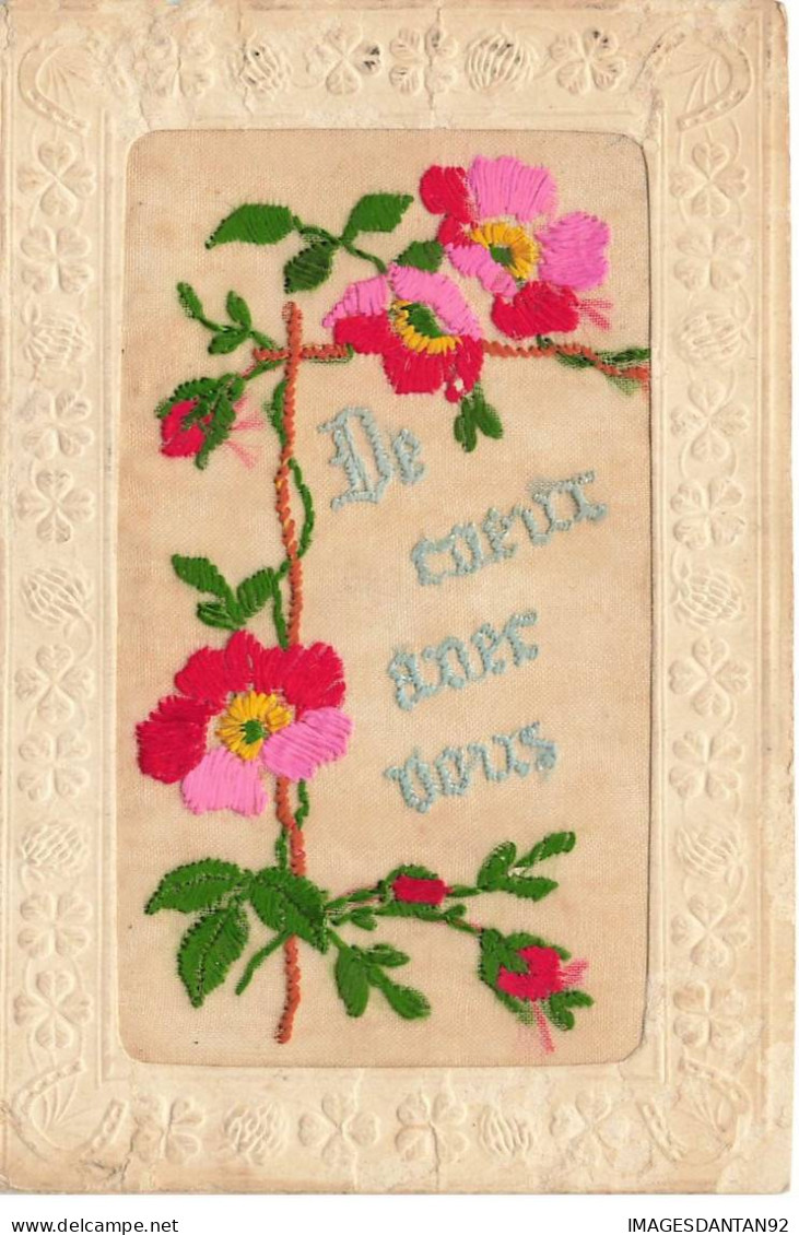 CARTE BRODEE #MK34005 DE COEUR AVEC VOUS FLEURS ROSES - Embroidered