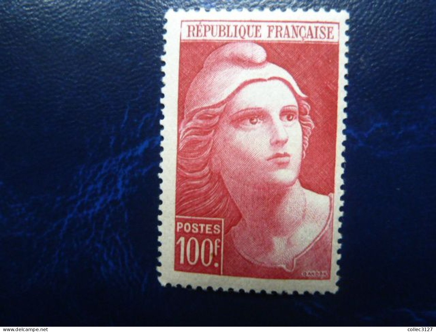 CX3 - France - YT 733 - Marianne De Gandon 100F Carmin - 1945 - MNH Mais Petites Traces D'adhérences Noire (album) - Unused Stamps
