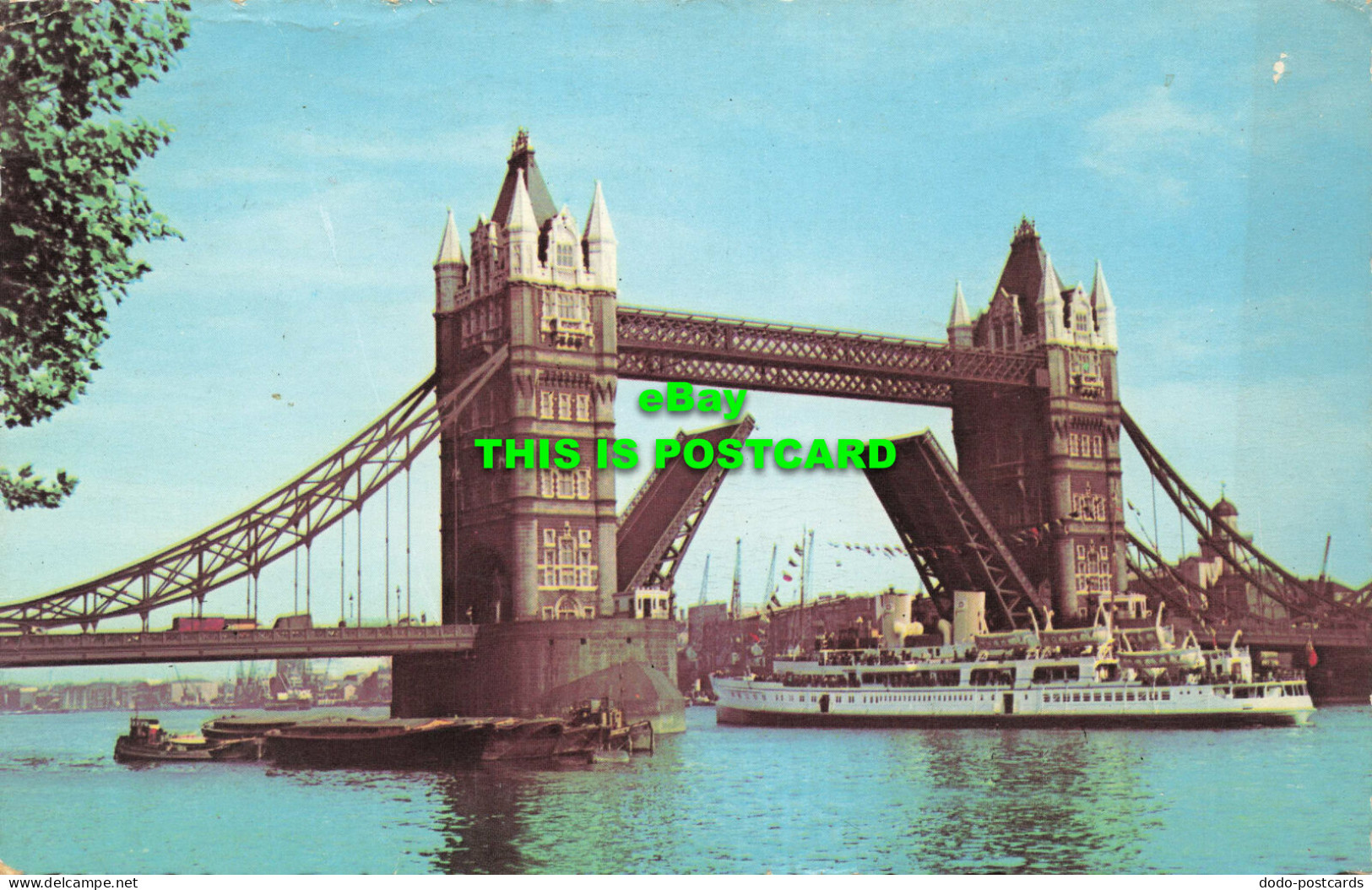 R572979 Tower Bridge. London. Natural Colour Series. Photographic Greeting Card. - Otros & Sin Clasificación