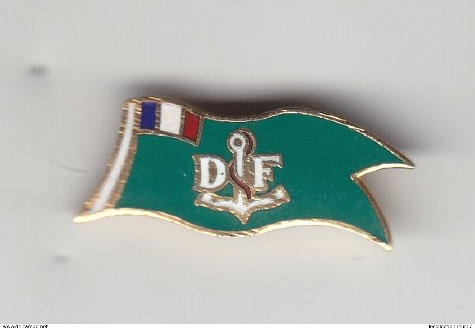 Pin's Armée DF Ancre De Marine Réf 8330 - Armee