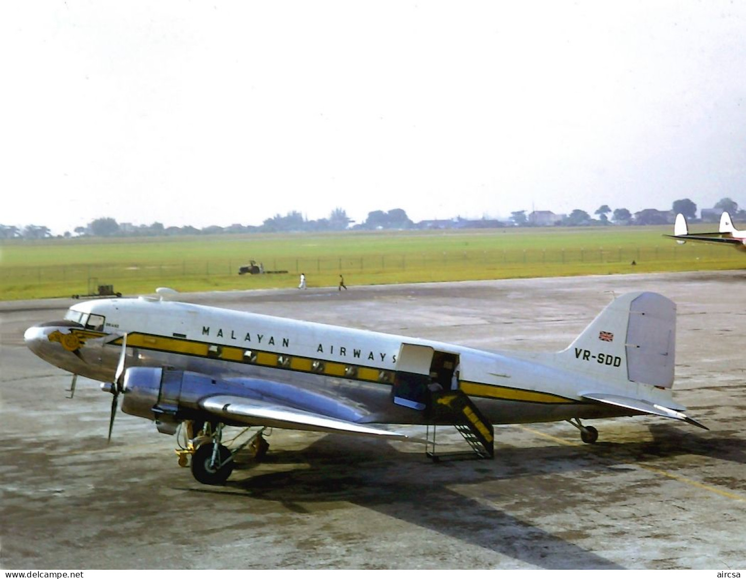 Aviation Postcard-WGA-1412 MALAYAN AIRWAYS Douglas DC-3 - 1946-....: Ere Moderne