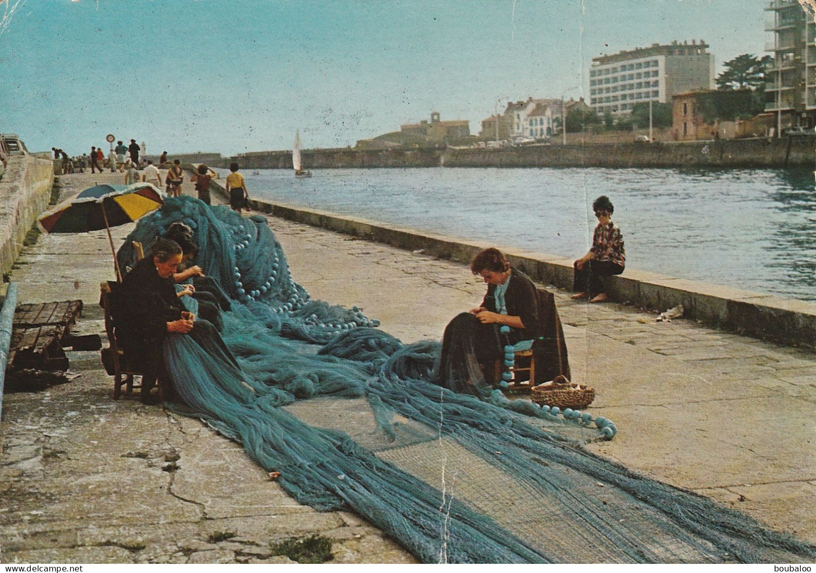 LES SABLES D'OLONNE - LE RAVAUDAGE DES FILETS - Sables D'Olonne