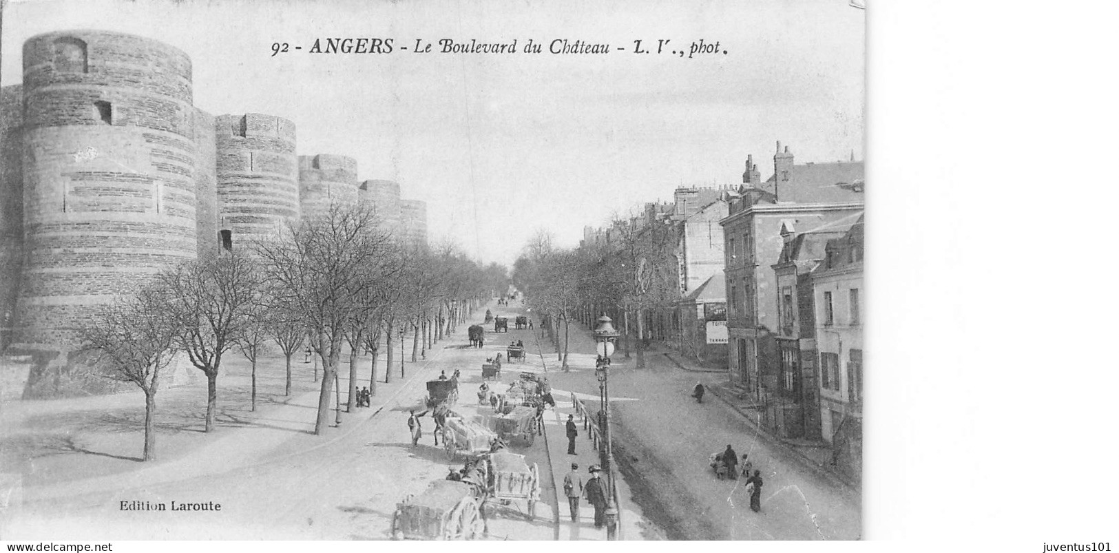 CPA Angers-Le Boulevard Du Château-92       L2882 - Angers