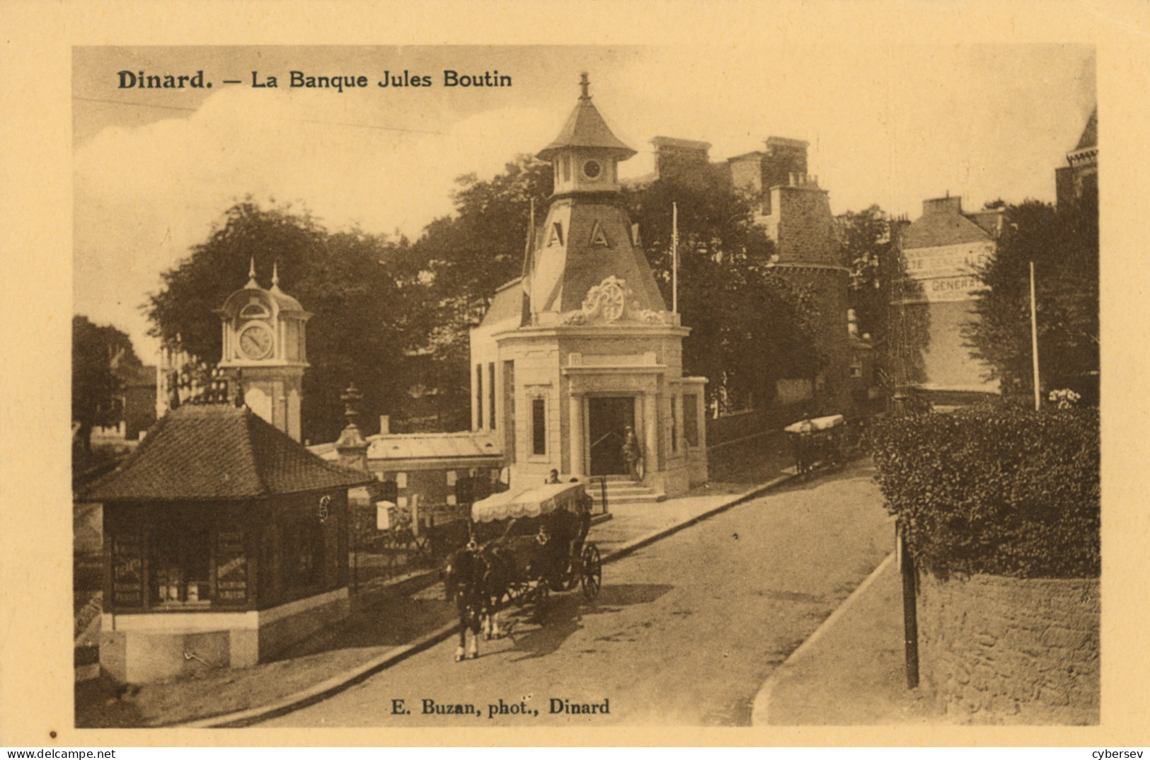 DINARD - La Banque Jules Boutin - Attelage - Dinard