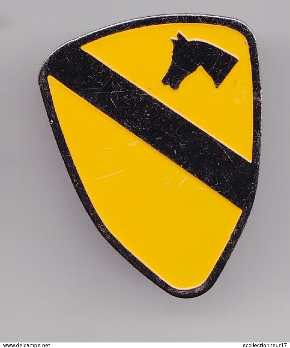 Pin's Armée  Tête De Cheval Réf 7149 - Militares