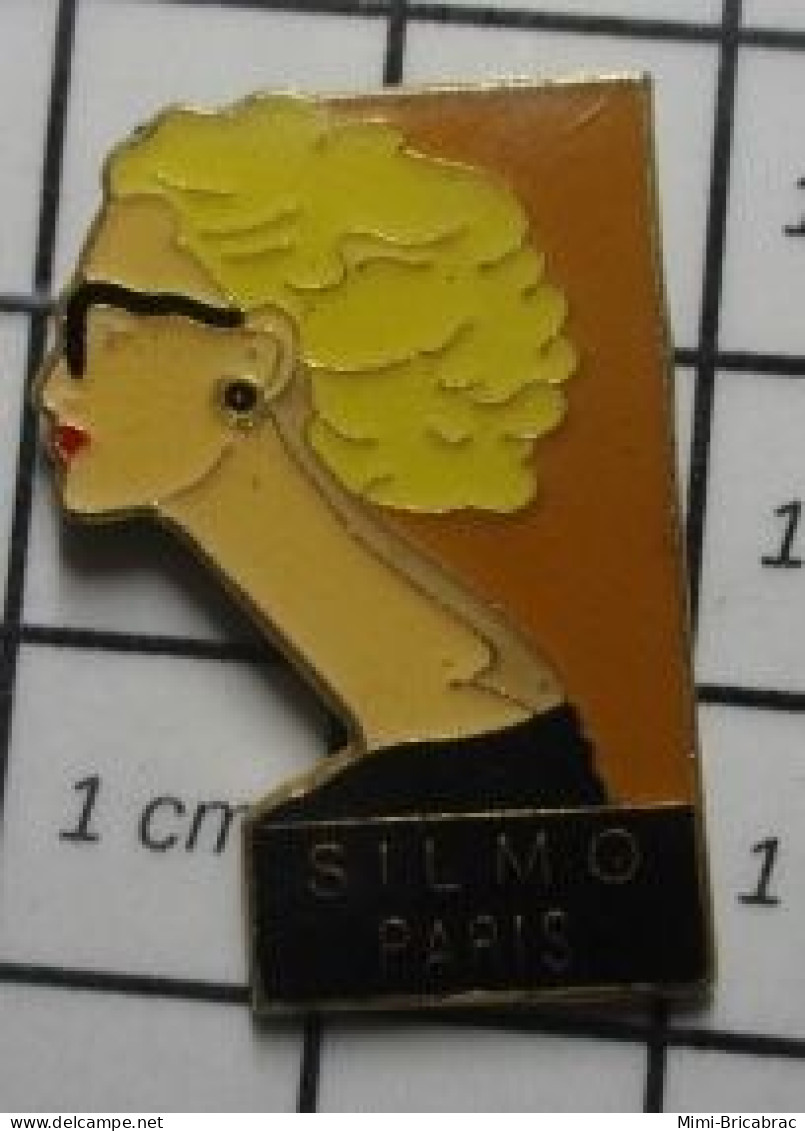 3517  Pin's Pins / Beau Et Rare / MARQUES / SILMO PARIS FEMME BLONDE ELEGANTE - Merken