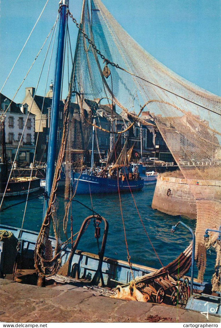 Navigation Sailing Vessels & Boats Themed Postcard Le Croisic Quais De La Petite Chambre - Sailing Vessels