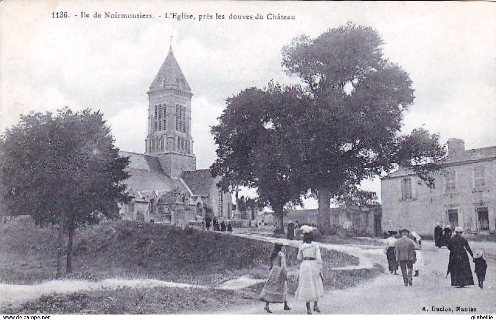 85 - Ile De Noirmoutiers  -  L'église Pres Les Douves Du Chateau - Noirmoutier