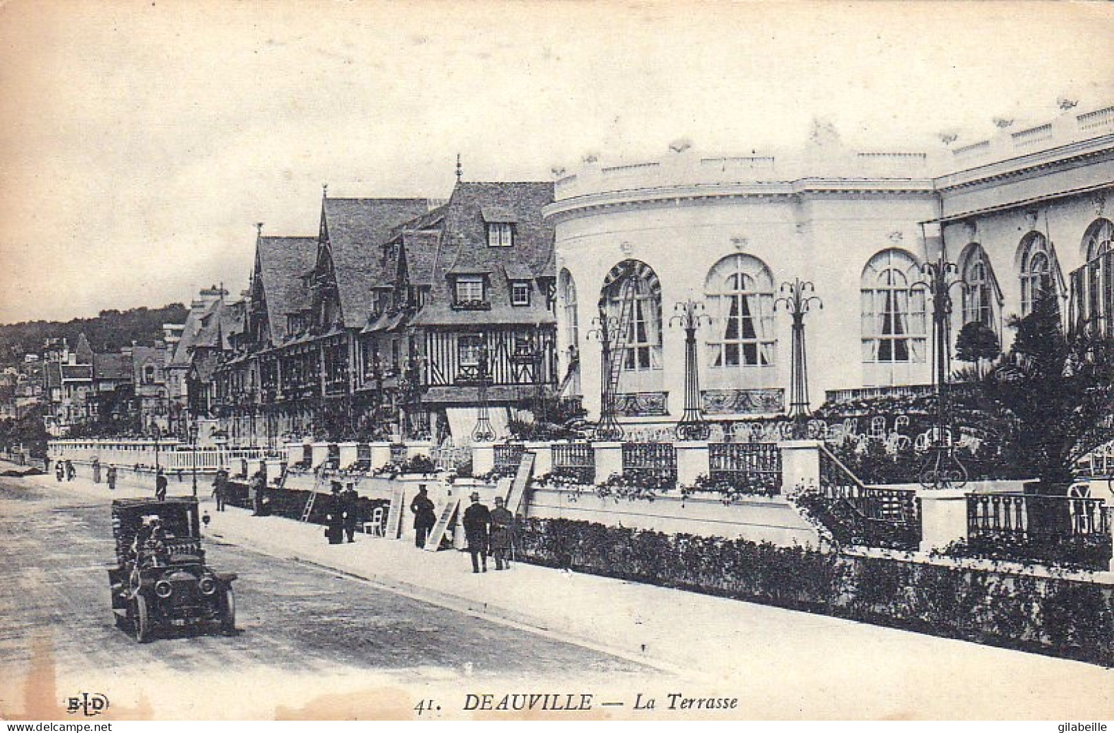 14 - DEAUVILLE - La Terrasse - Deauville