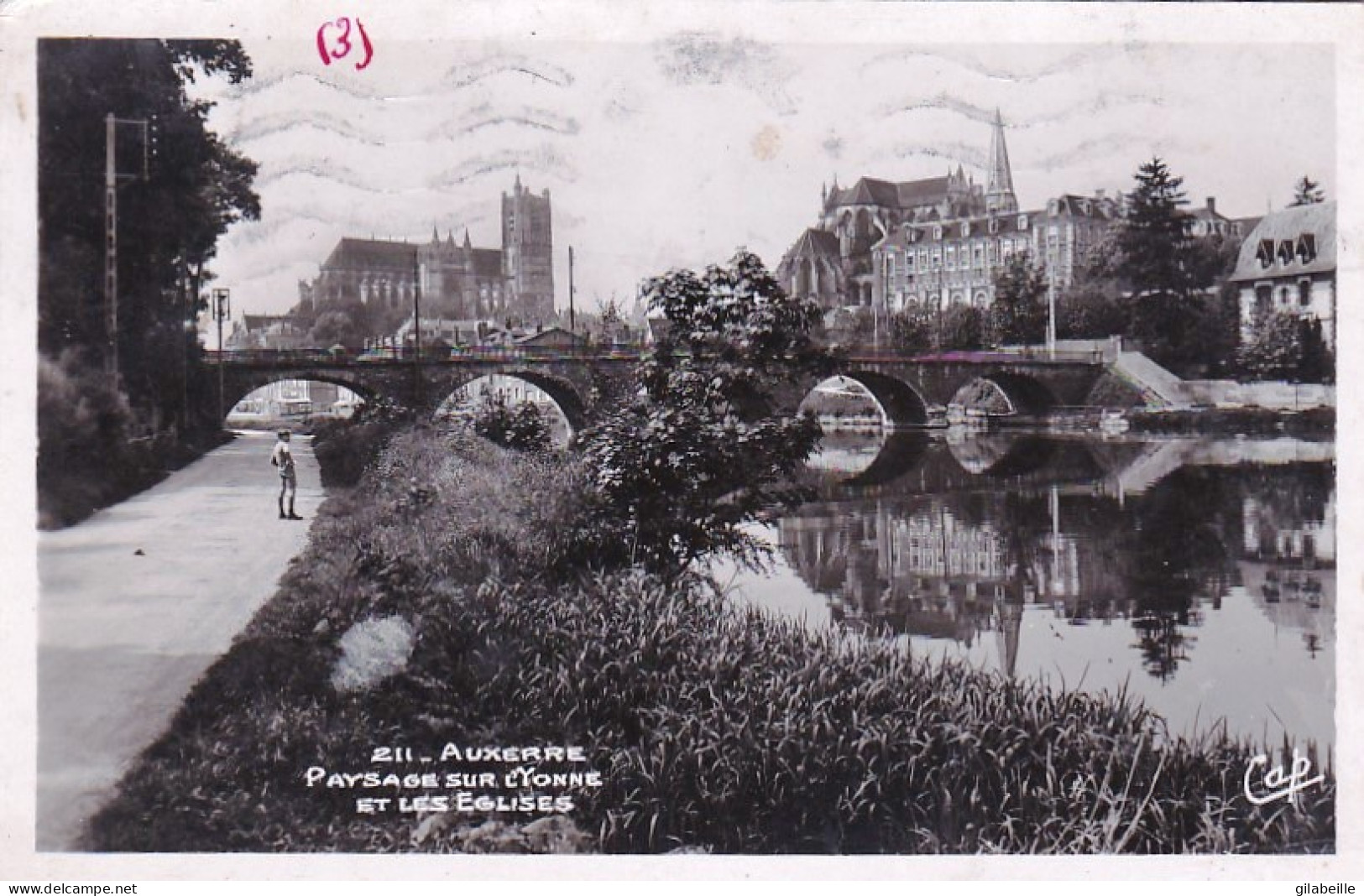 89 - AUXERRE -  Paysage Sur L'Yonne Et Les Eglises - Auxerre