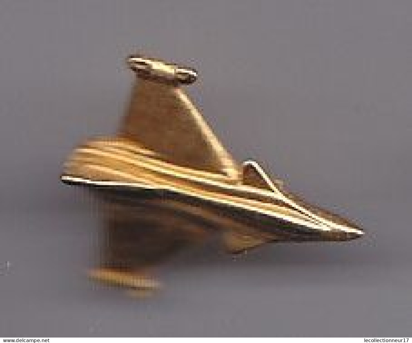 Pin's Avion Marcel Dassault Réf 2342 - Aerei