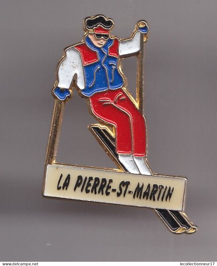 Pin's La Pierre Saint Martin Skieur Réf 6984 - Villes