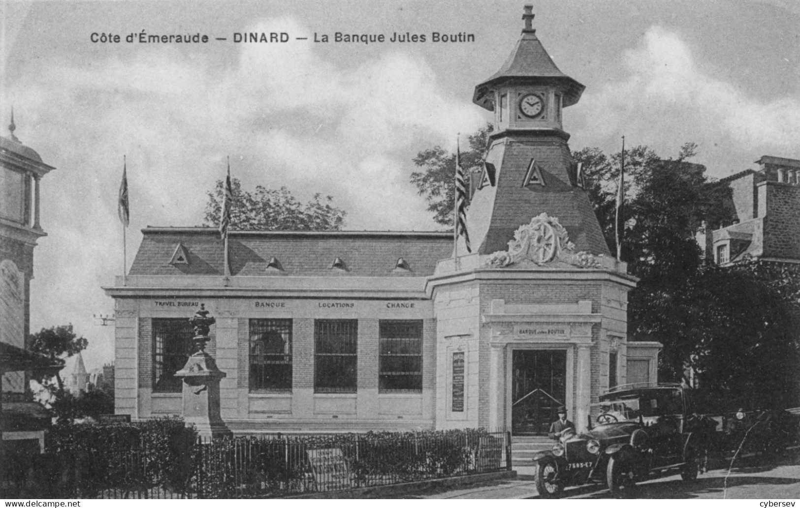 DINARD - La Banque Jules Boutin - Voitures - Dinard