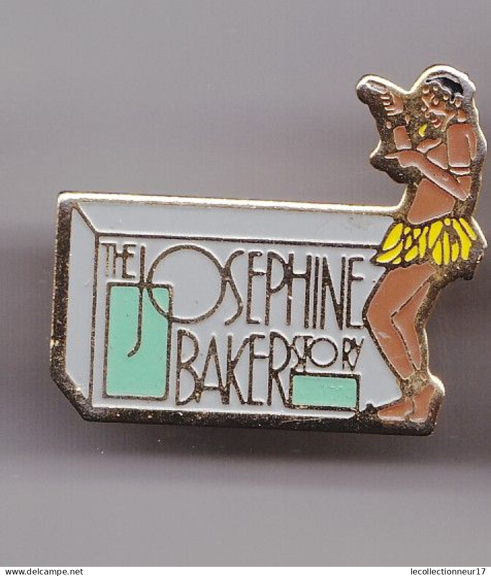 Pin's Musique The Story  Josephine Baker Banane Réf 7767JL - Music