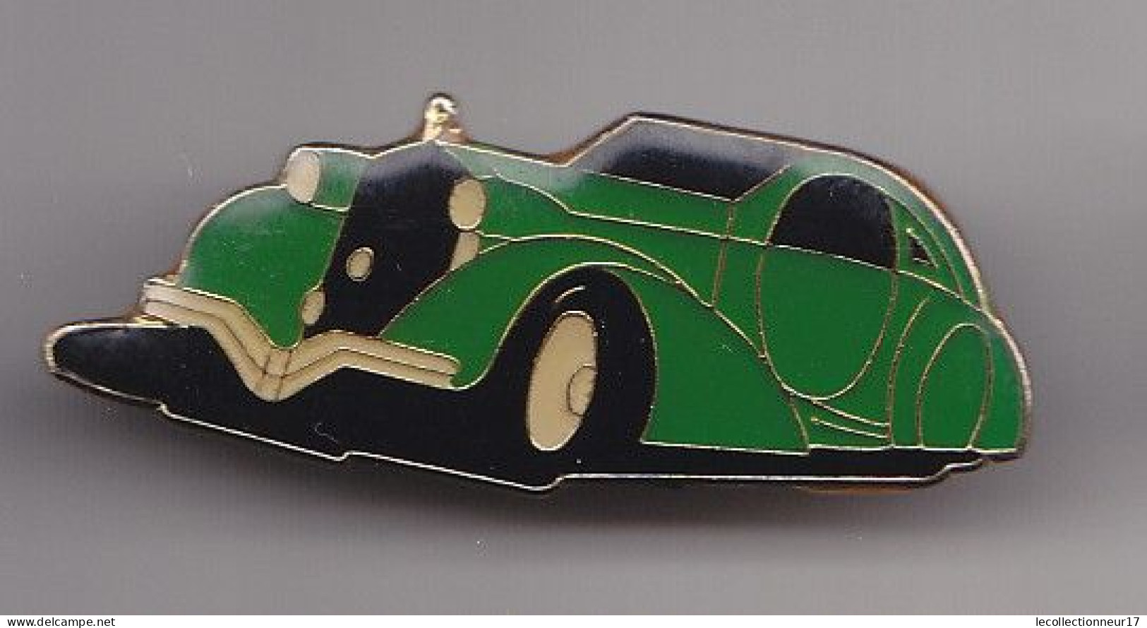 Pin's Voiture Rolls Royce  De Couleur Verte Réf 7581JL - Otros & Sin Clasificación