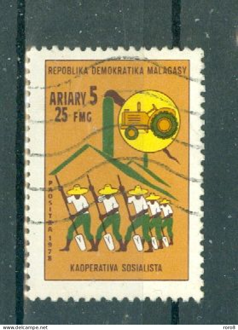 MADAGASCAR - N°624 Oblitéré. Coopérative Socialiste... - Madagaskar (1960-...)