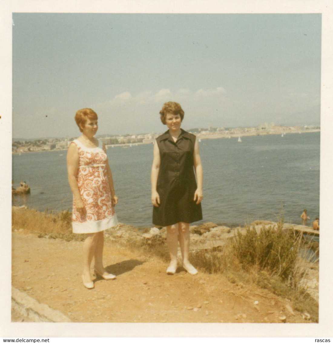 PHOTO ORIGINALE AL 2 - FORMAT 8.8 X 8.8 - ALPES MARITIMES - ANTIBES - 1970 - Plaatsen