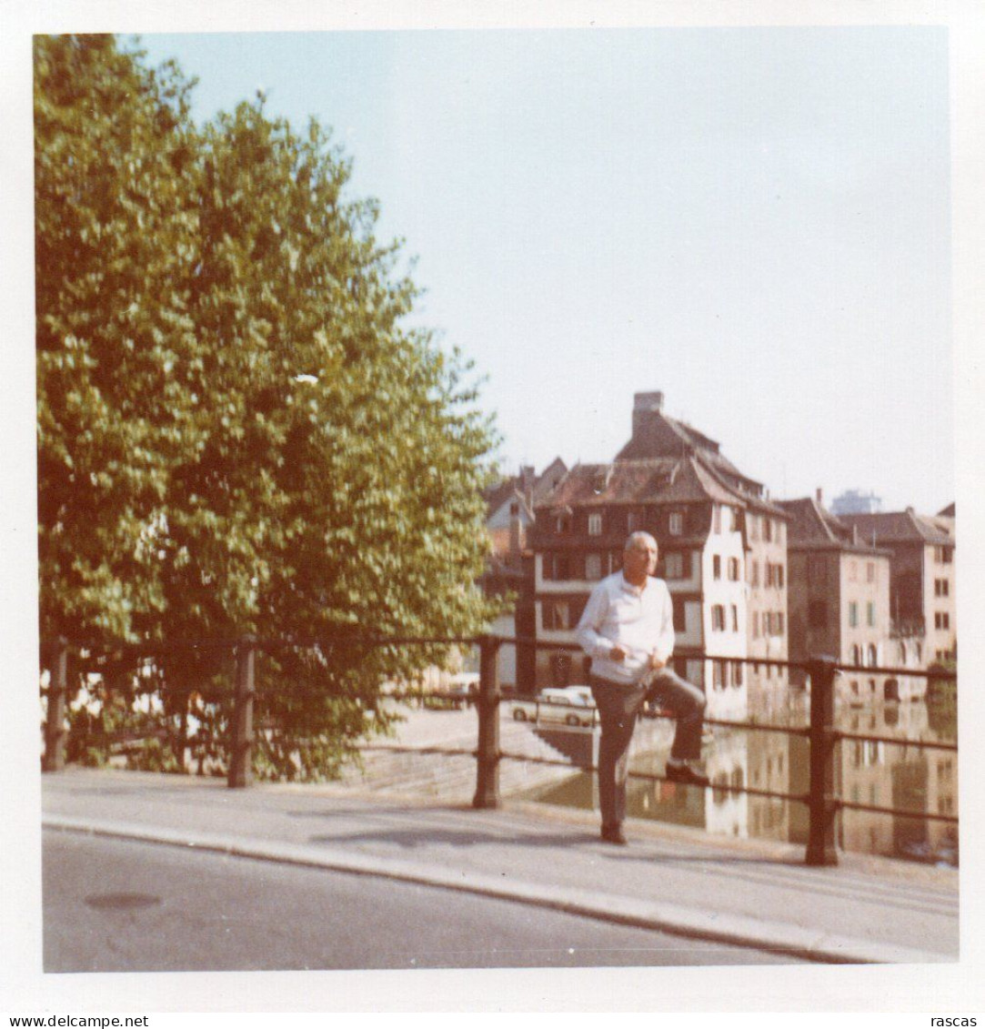 PHOTO ORIGINALE AL 2 - FORMAT 8.8 X 8.8 - BAS RHIN - STRASBOURG - 1970 - Plaatsen