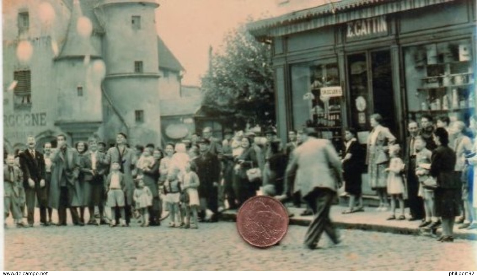 Reproduction De Photographie. Arnay-le-Duc. Maison Bourgogne Et Quincaillerie Cattin. - Luoghi