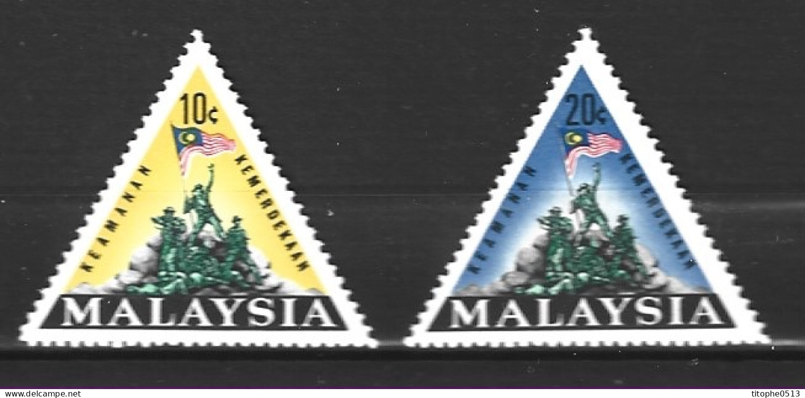 MALAISIE. N°32A-B De 1966. Monument National. - Malasia (1964-...)
