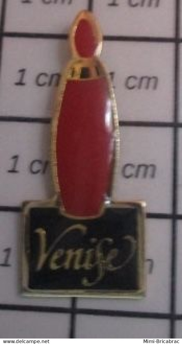 3517  Pin's Pins / Beau Et Rare / THEME : PARFUMS / FLACON DE PARFUM VENISE - Parfums