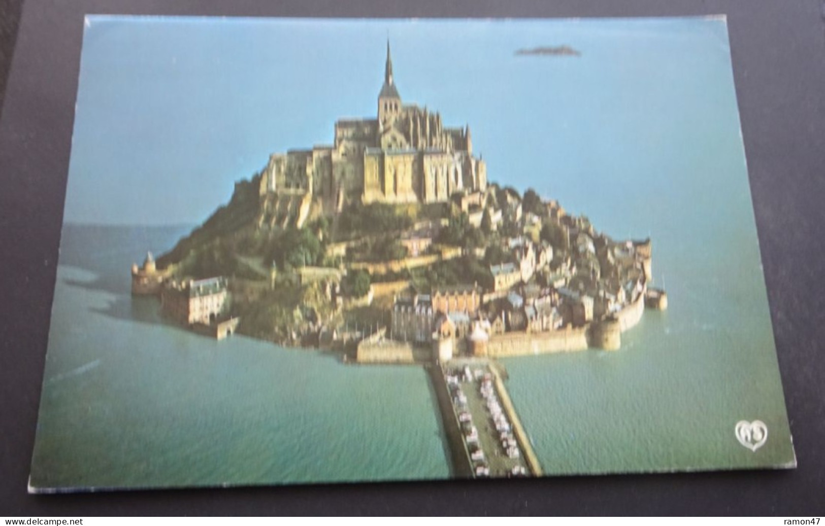 Le Mont Saint Michel - Vue Aérienne Du Mont Par Grande Marée - Artaud Frères, Editeurs, Carquefou - Le Mont Saint Michel