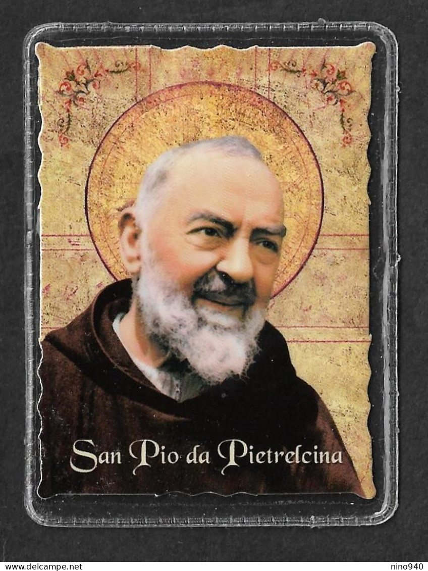 Santino/reliquia/holycard/relic: S. PADRE PIO DA PIETRELCINA - DIMENSIONI: Mm. 50 X 70 Circa - Religion & Esotérisme