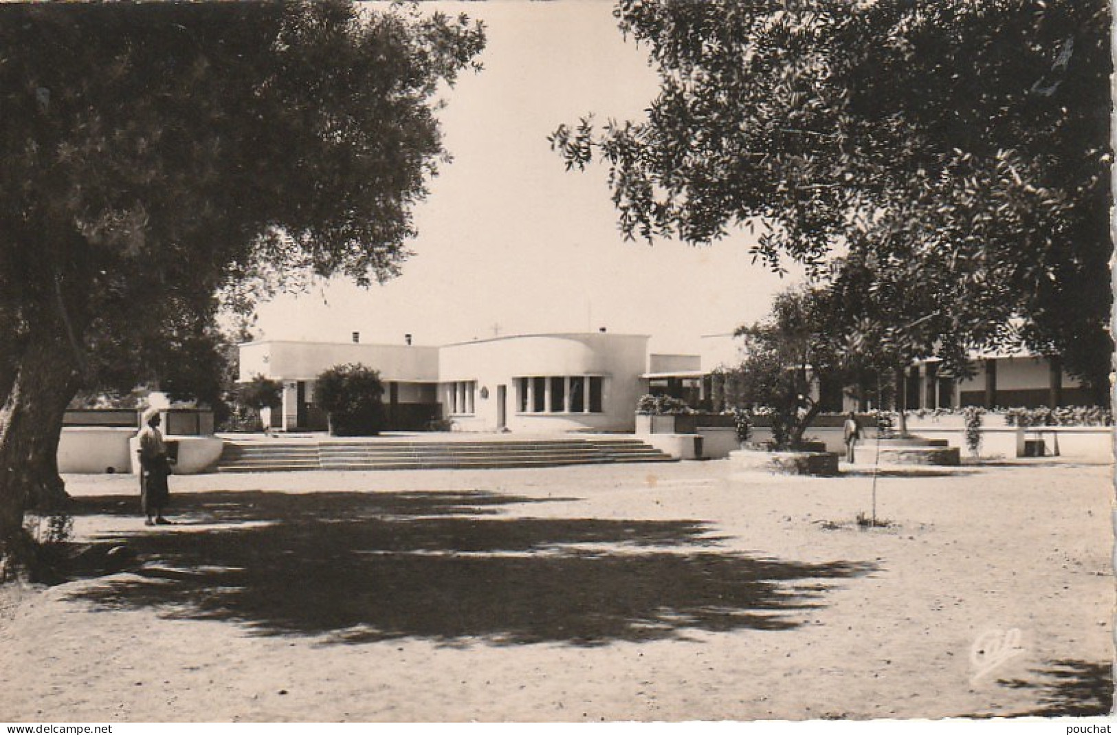 ZY 5- OUJDA ( MAROC ) - COLLEGE DE JEUNES FILLES - VUE VERS LES BATIMENTS DIRECTORIAUX - 2 SCANS - Otros & Sin Clasificación