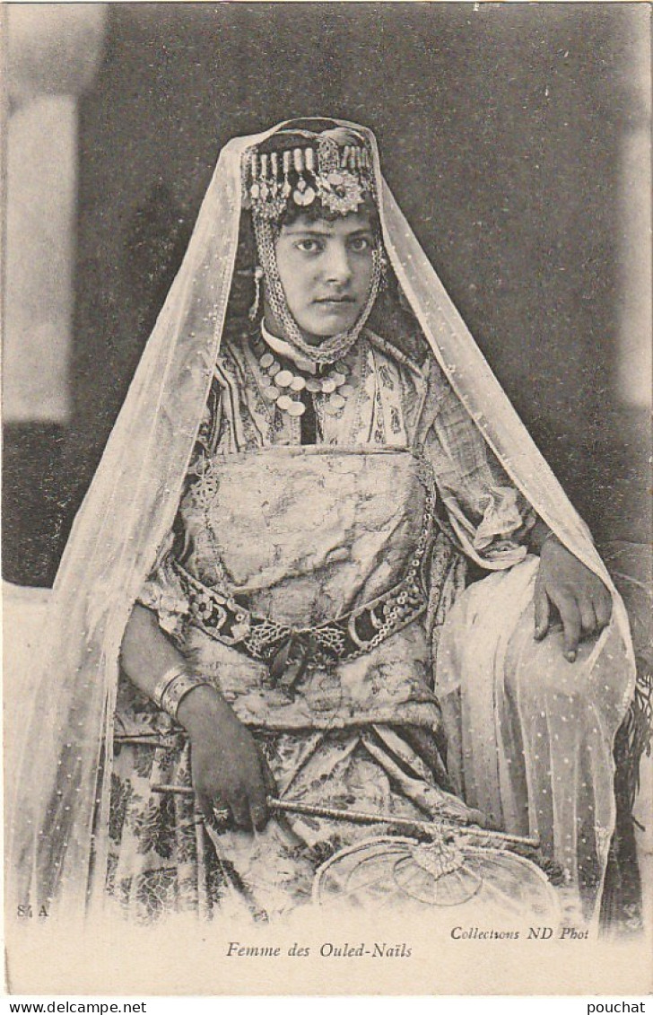 ZY 7-( ALGERIE ) - FEMME DES OULED NAILS -  2 SCANS - Vrouwen