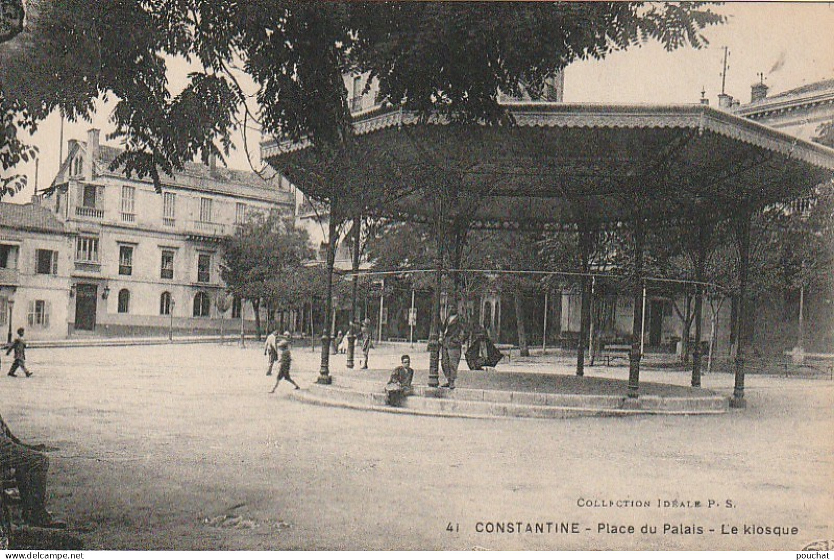 ZY 8- CONSTANTINE ( ALGERIE ) - PLACE DU PALAIS - LE KIOSQUE - 2 SCANS - Constantine