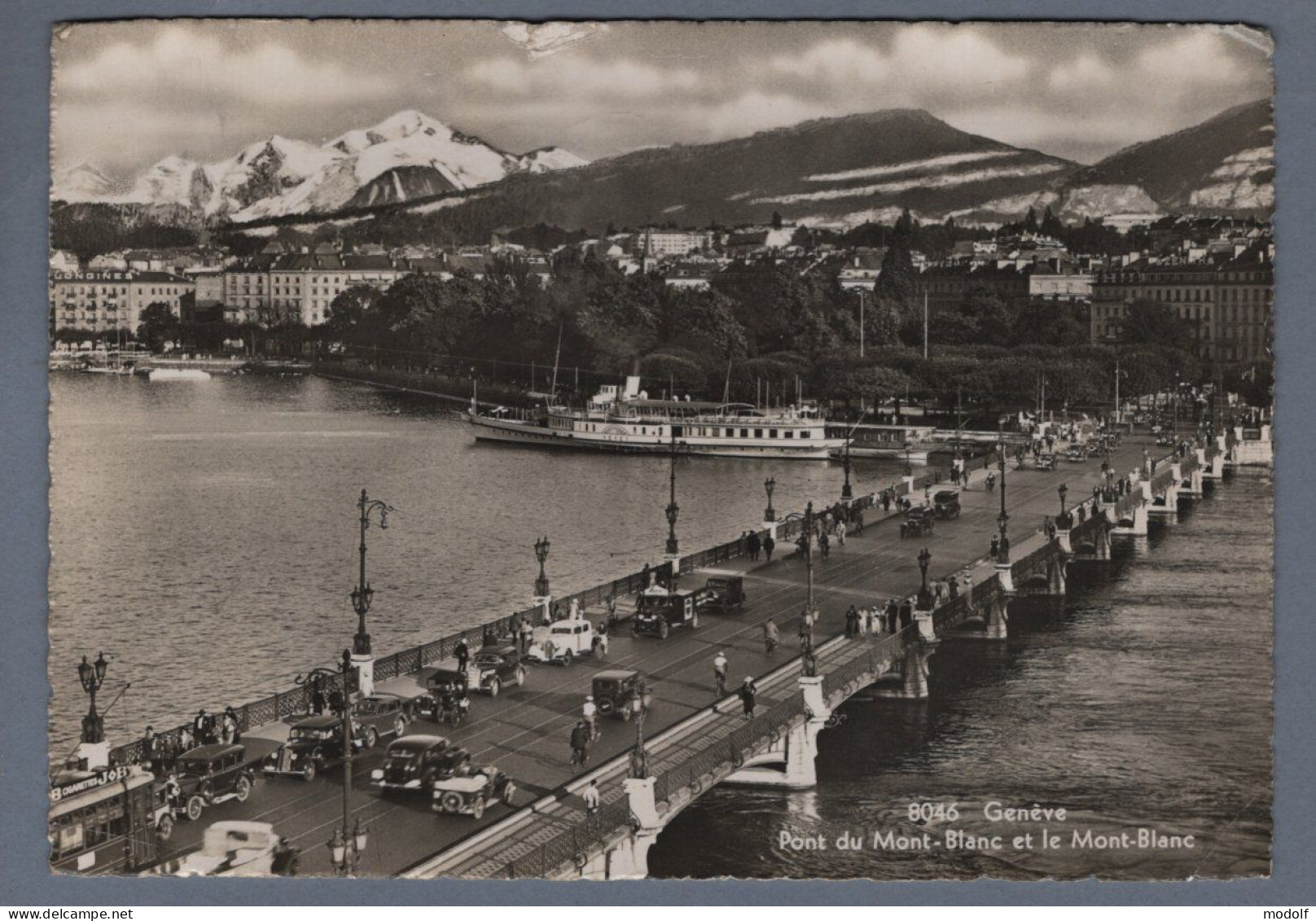 CPSM Dentelée - Suisse - Genève - Pont Du Mont-Blanc Et Le Mont-Blanc - Animée - Circulée En 1946 - Genève