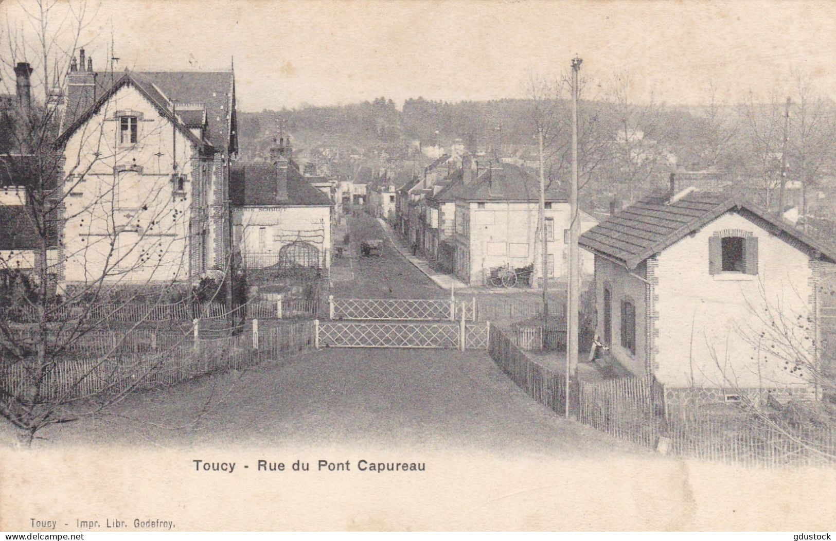 Yonne - Toucy - Rue Du Pont Capureau - Toucy