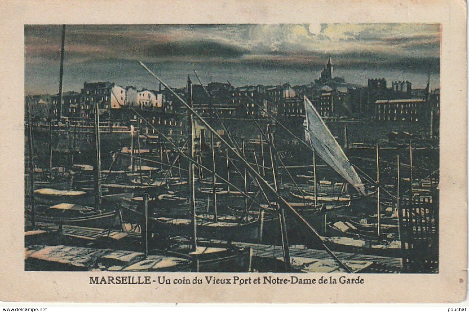 ZY 25-(13) MARSEILLE - UN COIN DU VIEUX PORT ET NOTRE DAME DE LA GARDE - EDIT. GANDINI , MARSEILLE- 2 SCANS - Old Port, Saint Victor, Le Panier