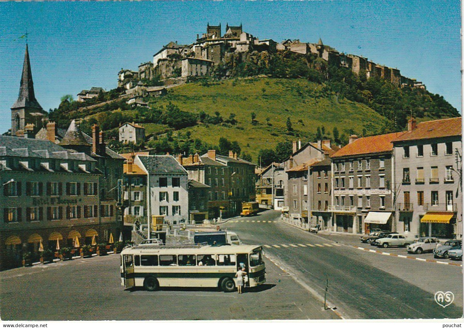 ZY 27-(15) SAINT FLOUR - LA BUTTE DE LA VIEILLE VILLE - AUTOCAR , AUTOMOBILES - 2 SCANS - Saint Flour