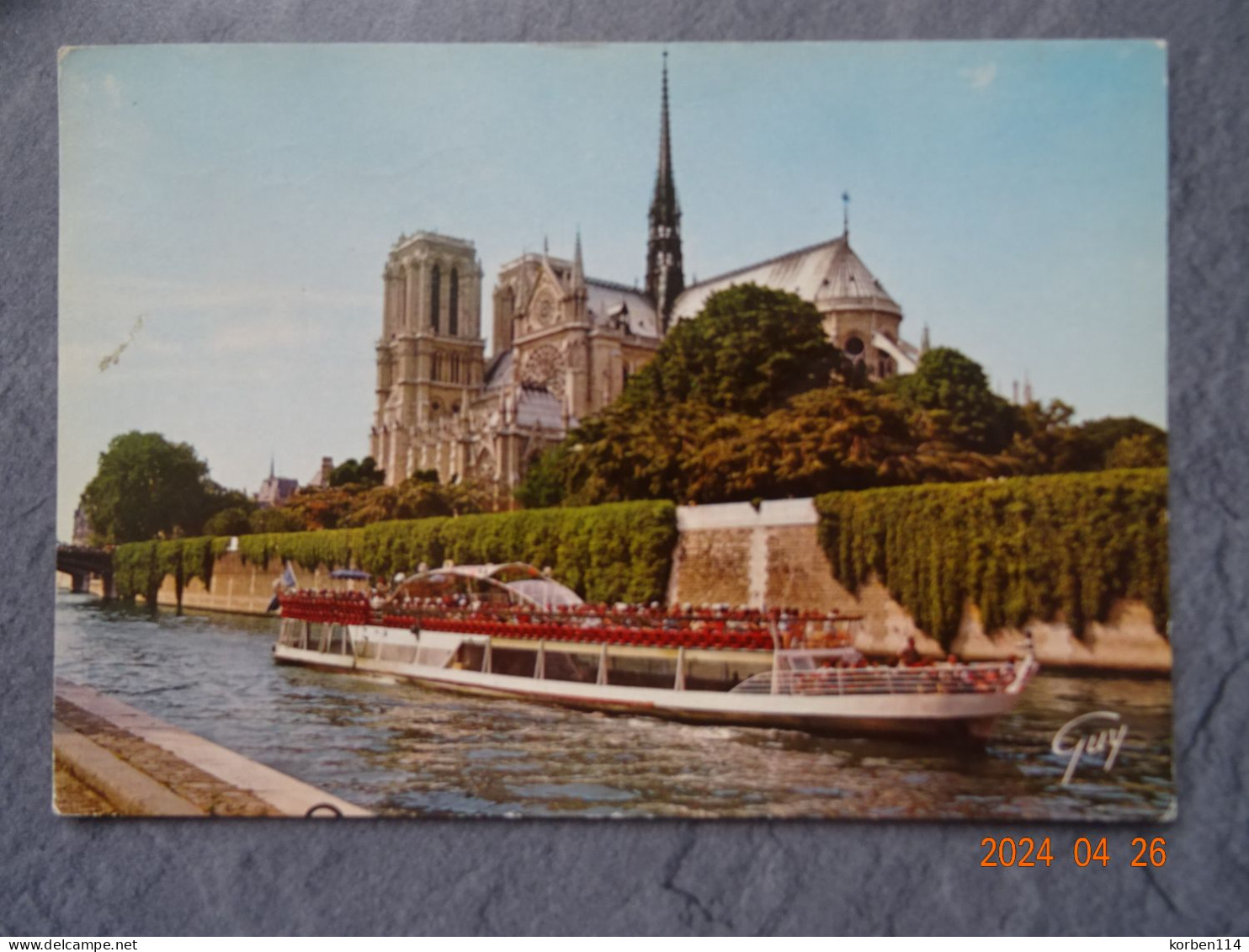 LA SEINE ET LA CATHEDRALE NOTRE DAME - La Seine Et Ses Bords