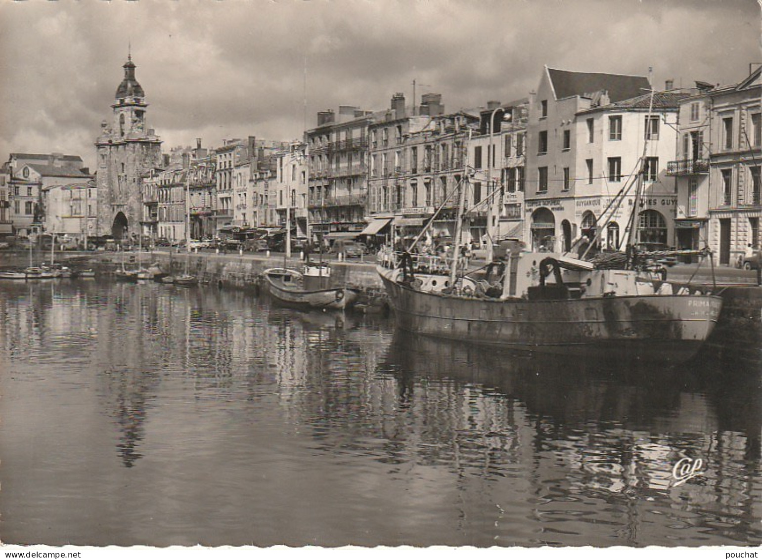 ZY 29-(17) LA ROCHELLE - LE PORT - QUAI DUPERRE - CHALUTIER " PRIMAUGUET " LA ROCHELLE  - 2 SCANS - La Rochelle