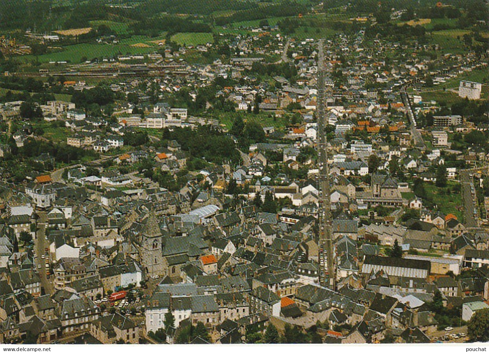 ZY 31-(19) USSEL - VUE D' ENSEMBLE - VUE AERIENNE - 2 SCANS - Ussel