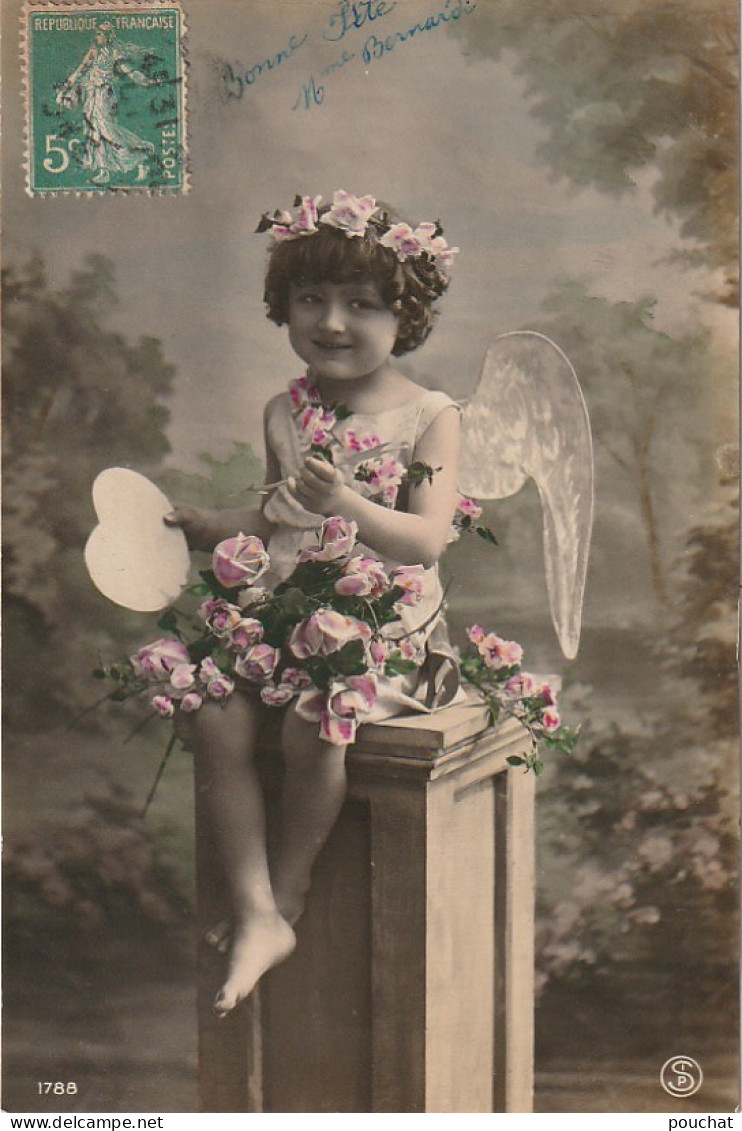 ZY 57- ENFANT ANGELOT , CHERUBIN AVEC FLECHE ET COEUR - COURONNE DE ROSES - 2 SCANS - Portraits