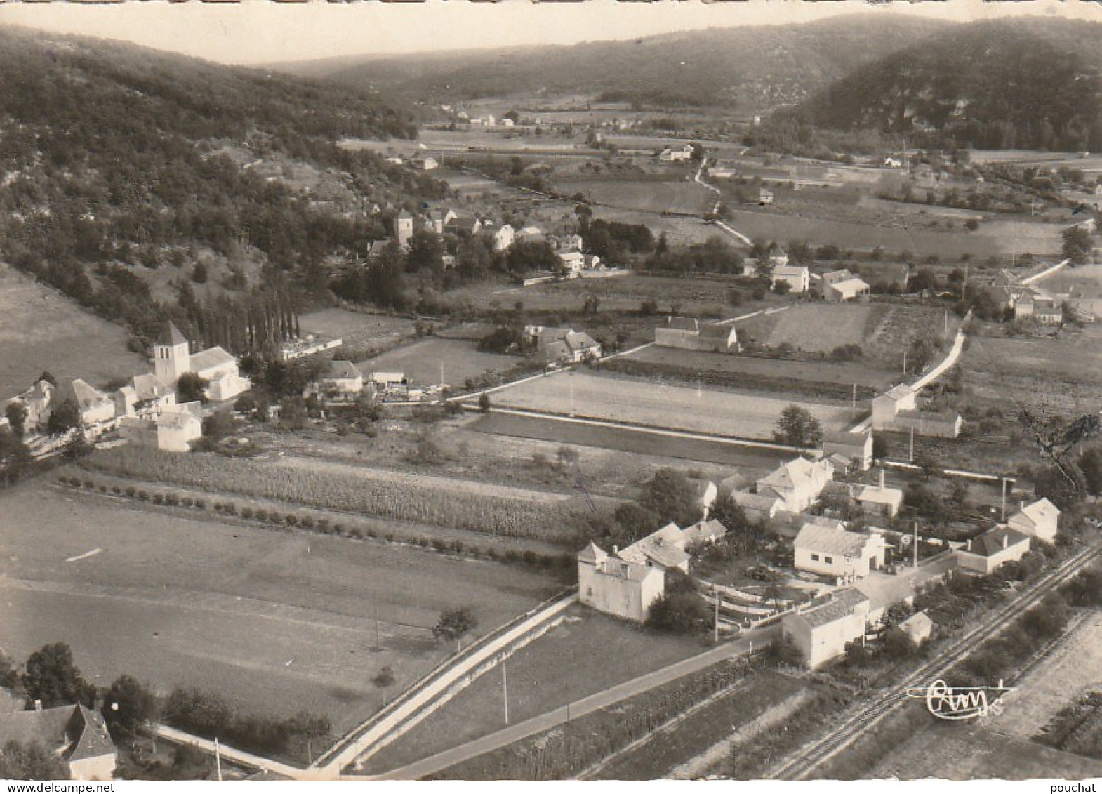 ZY 63-(46) LA TOUR DE FAURE - VUE AERIENNE - 2 SCANS - Otros & Sin Clasificación