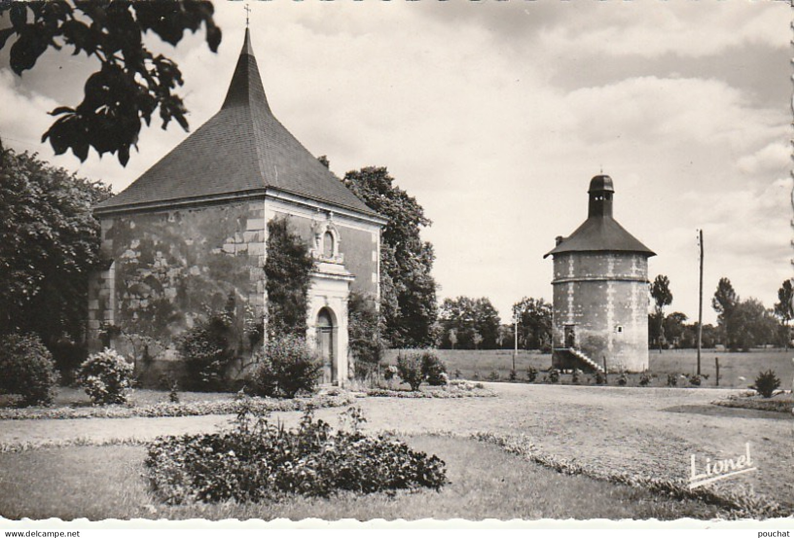 ZY 65-(49) BLOU - MAISON STE THERESE - LA VIEILLE CHAPELLE - 2 SCANS - Otros & Sin Clasificación