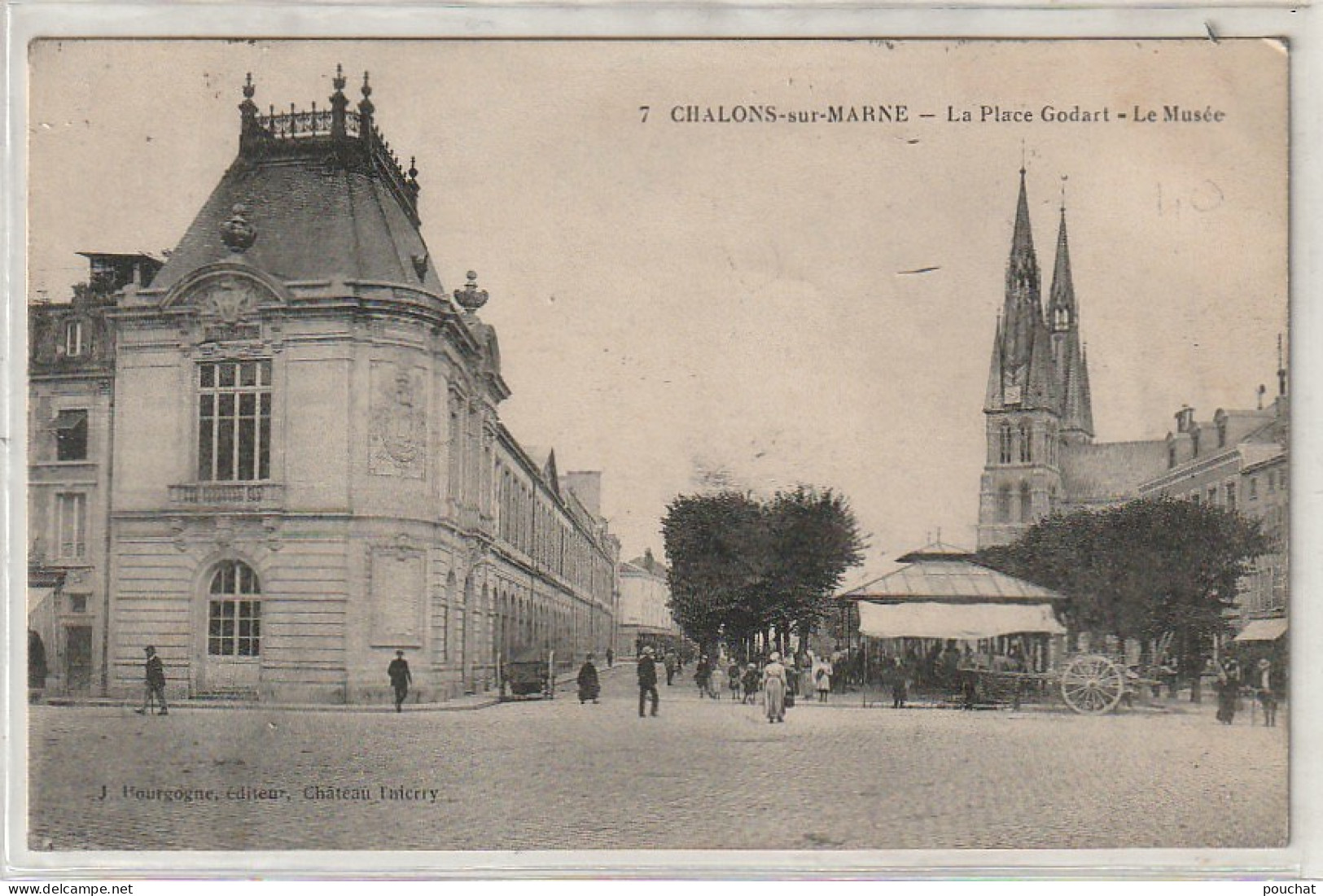 ZY 70-(51) CHALONS SUR MARNE - LA PLACE GODART - LE MUSEE - ANIMATION - 2 SCANS - Châlons-sur-Marne