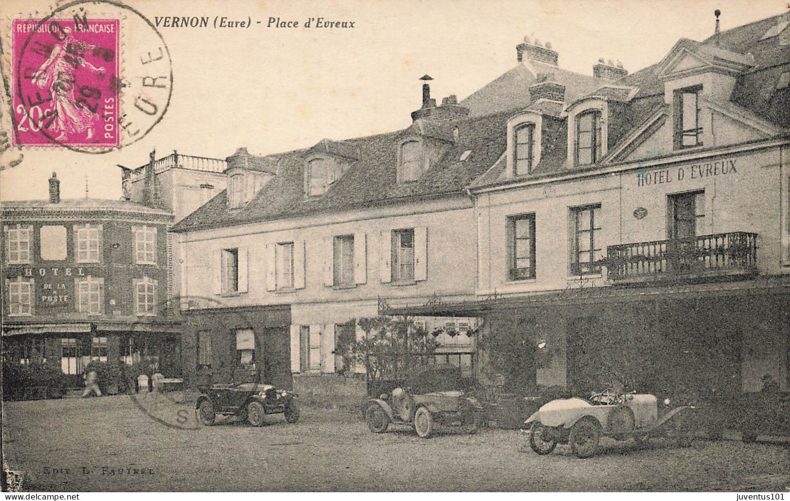CPA Vernon-Place D'Evreux-Timbre      L2884 - Vernon